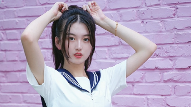 00:17你平平无奇,却惊艳我整个青春主播艺雯173