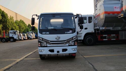 国六东风多利卡d5蓝牌加油车