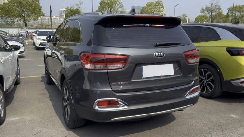 16年起亚索兰托柴油版,8万公里,性价比高,有兴趣可以交流