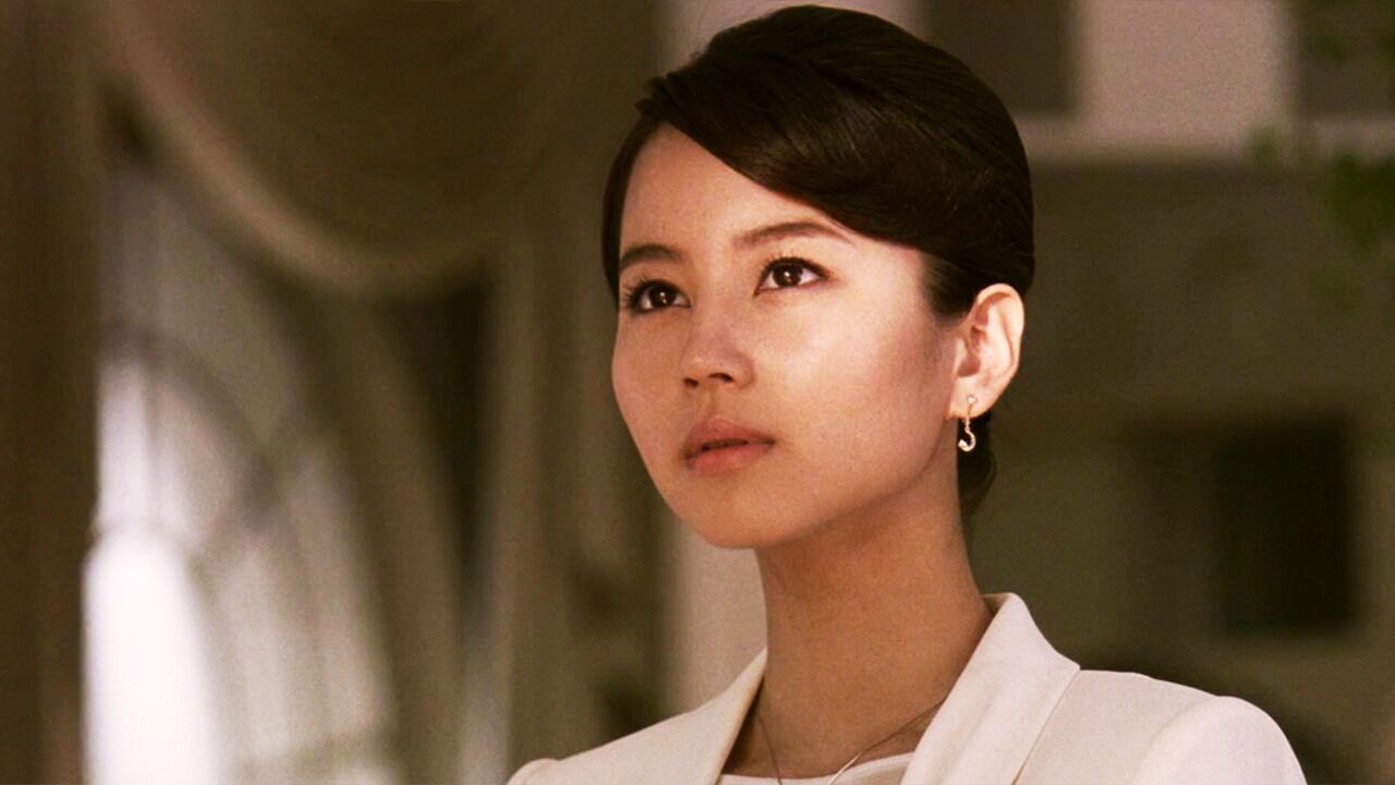 《白夜行》雪穗与亮司究竟什么关系?为何亮司自杀她却没回头看过一次?_腾讯视频