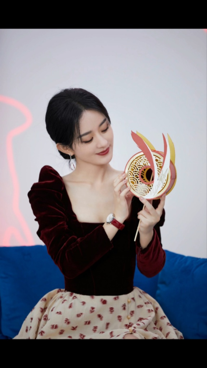 赵丽颖 浪琴表直播状态好好!
