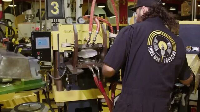 How Vinyl Records Are Made (feat. Third Man Records) WIRED