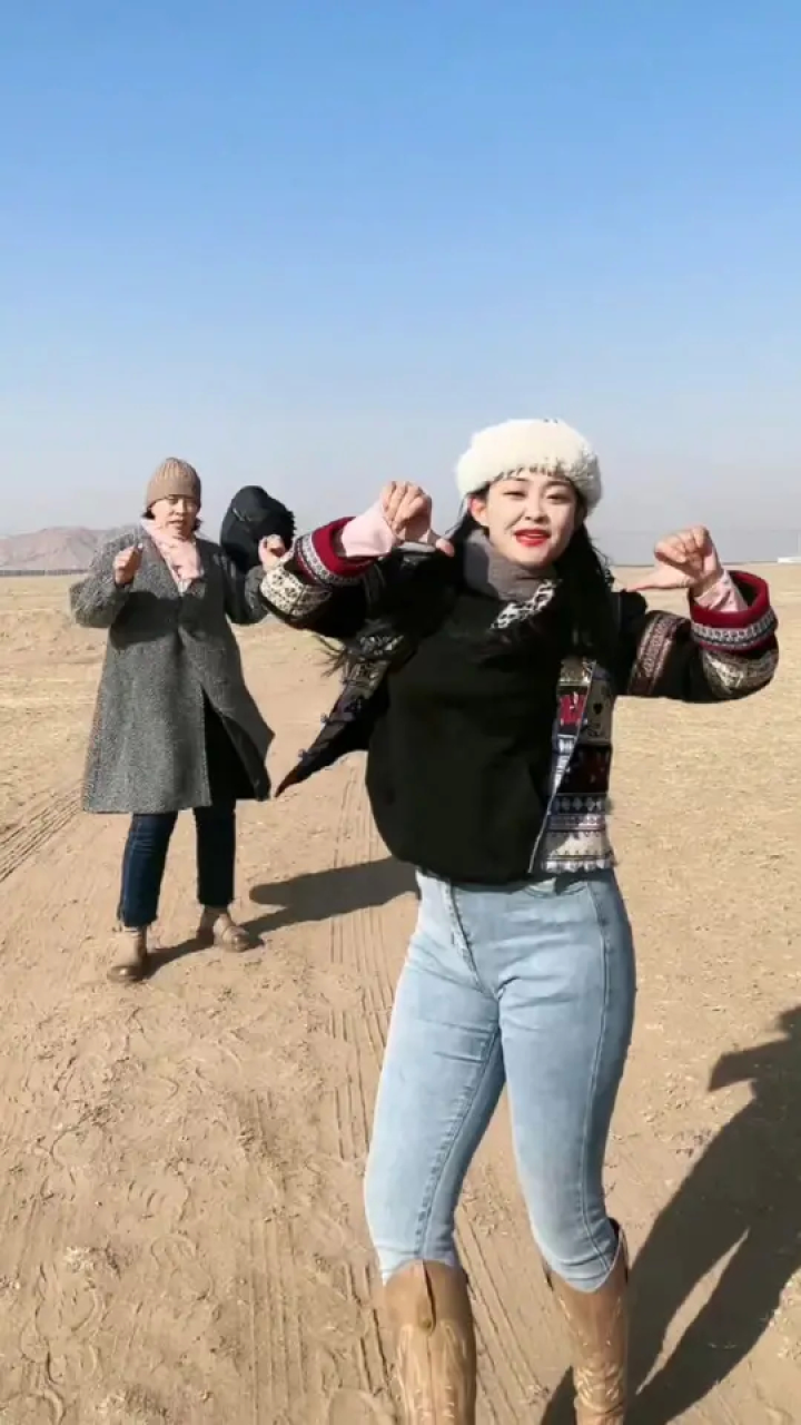 被迫营业的妈妈#内蒙姑娘 #微胖女生