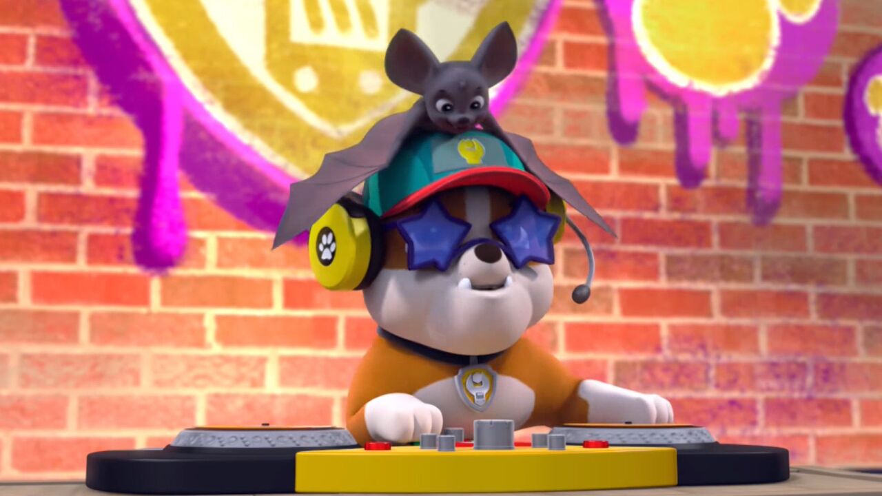 汪汪队小砾音乐会打碟,欢快又有趣,连蝙蝠都来一起凑热闹