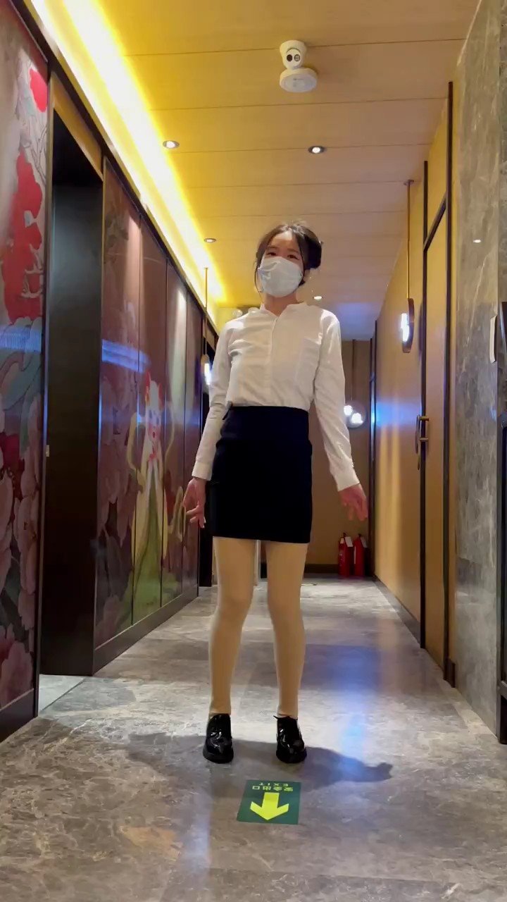 很哇塞的小姐姐 #全网最帅开瓶猫