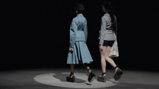 英国知名服装品牌Erdem(艾尔丹姆)2021年FW秀场