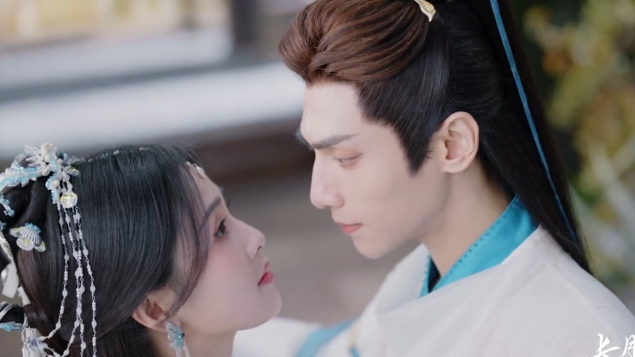 长月烬明:五百年后澹台烬黎苏苏相见,激动扑入怀中霸气缠吻!锁住!