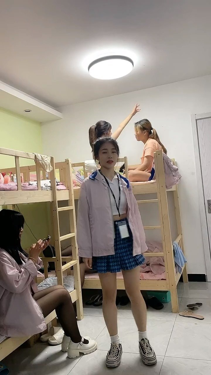 女孩子进厂 一定要学会保护自己 不是说电子厂不好找对象