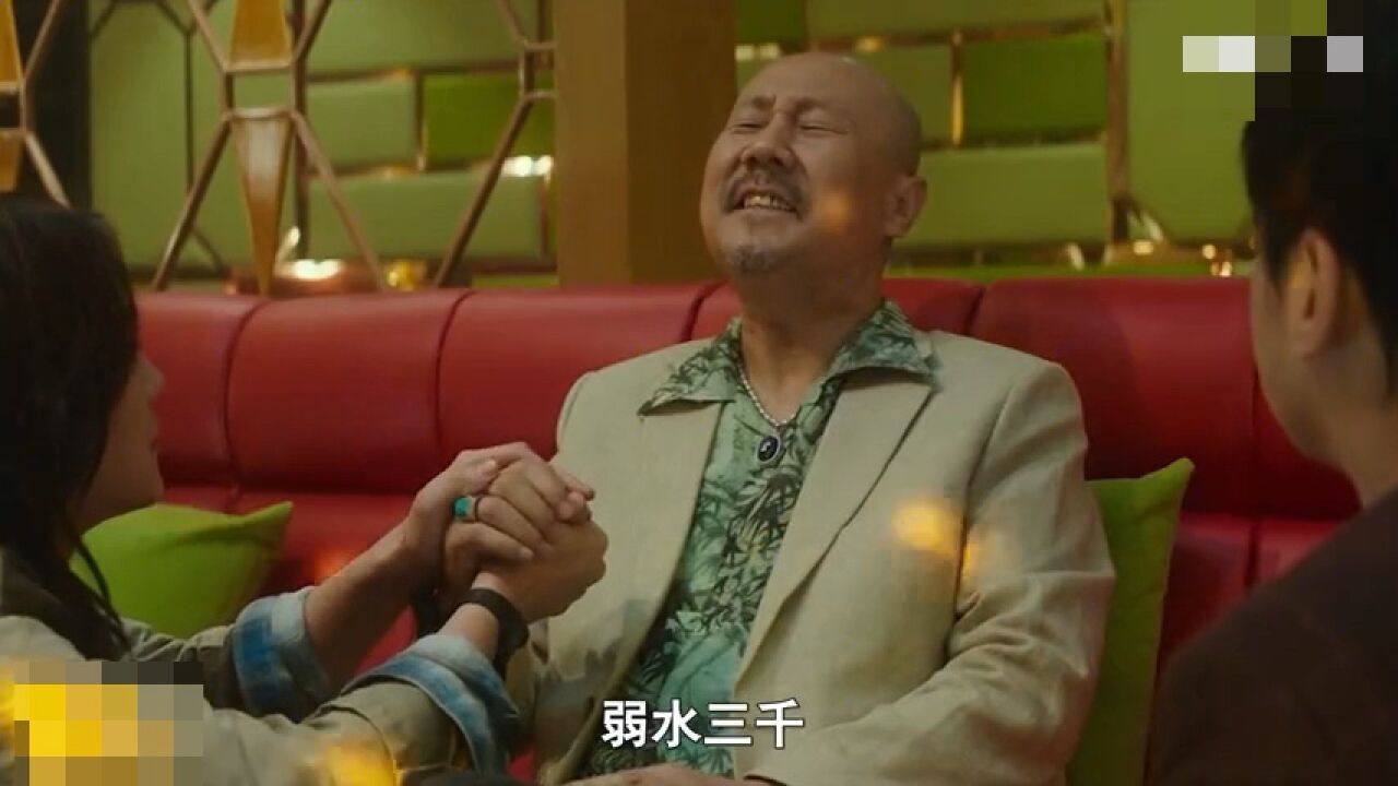 你真的看懂《飞驰人生》了吗?腾格尔竟是被唱歌耽误的喜剧明星!