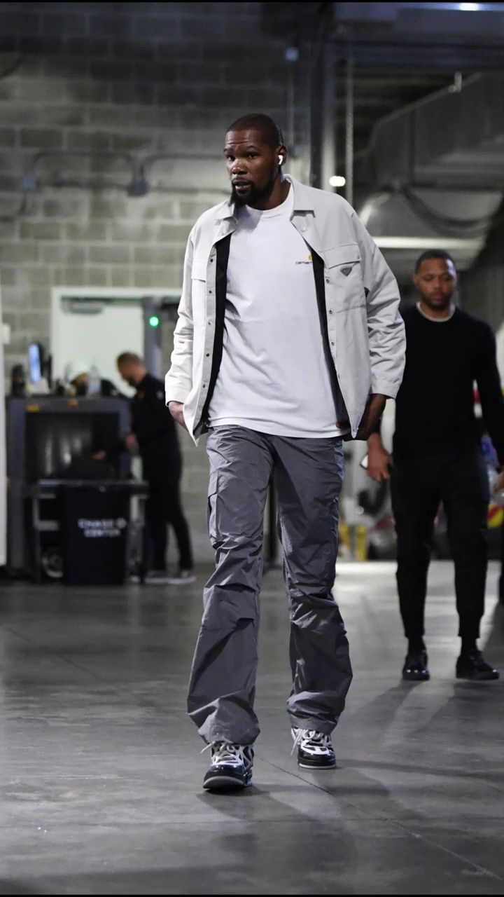 kd回勇士主场比赛,今日气质穿搭#杜兰特