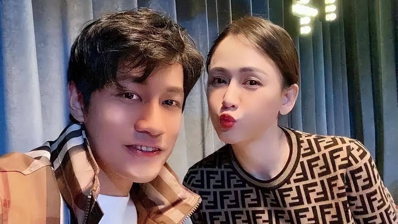 甜掉牙!陈乔恩alan机场秀恩爱花式索吻,男方戴墨镜难掩害羞