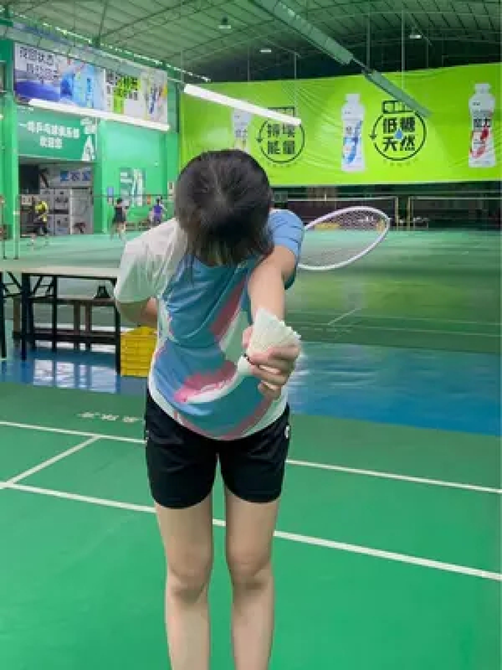 可以给打羽毛球的女孩子一个机会吗? #羽毛球 #川崎极光7