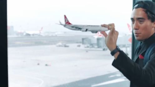 魔法师错过航班，直接把飞机模型变成了真飞机！“男巫”扎克·金创意视频