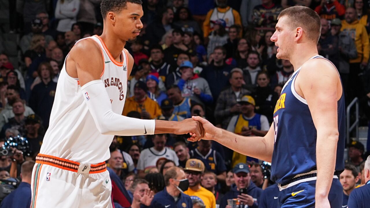 掘金vs马刺五佳球:波普终结索汉脚踝 文班死亡隔扣雷吉杰克逊