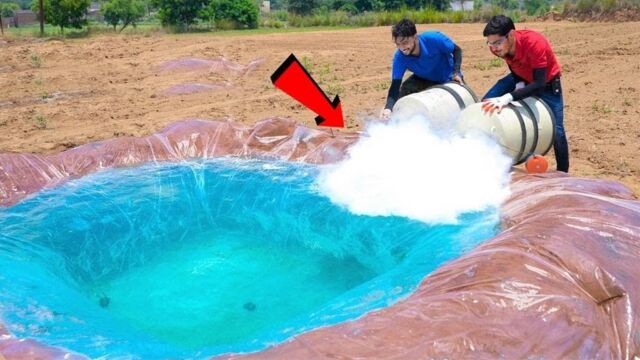 把100升液氮倒入泳池中,能让泳池冻住吗?一起见识一下吧!