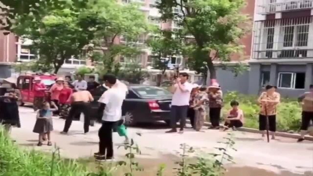 这是用生命挣钱的“哭灵人”,大孝子都没你哭的伤心!