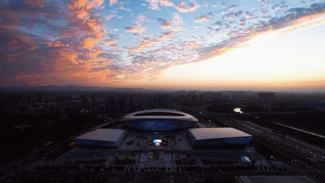 街采|为什么来郑州旅行?游客:这是一座幸福满满的城市,真中!