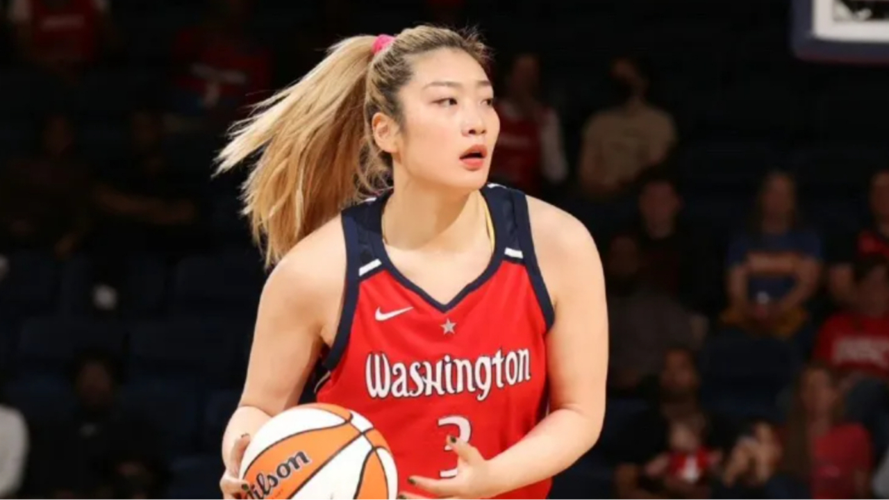 李梦vs自由人全场集锦:穿心三分张手命中 无解防守完成抢断