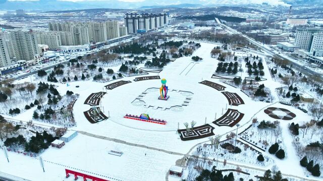 航拍辽宁喀左冬雪,城区雪山同框美若童话