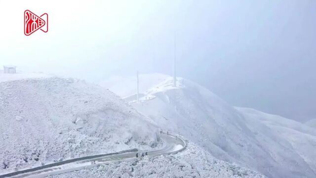 永州两会ⷤ𘉧›露‰干建新功丨雪中云冰山,如此多娇!