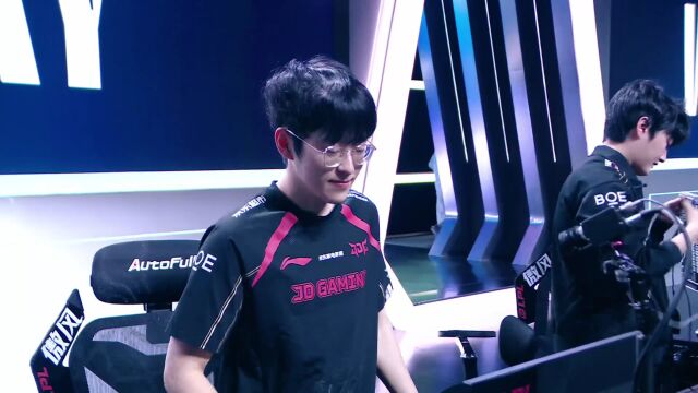 S15资格赛 JDG vs WBG_04