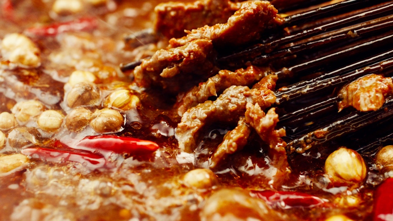 它来了,它带着热辣滚烫又来了!《沸腾吧火锅2》2月9日首播!