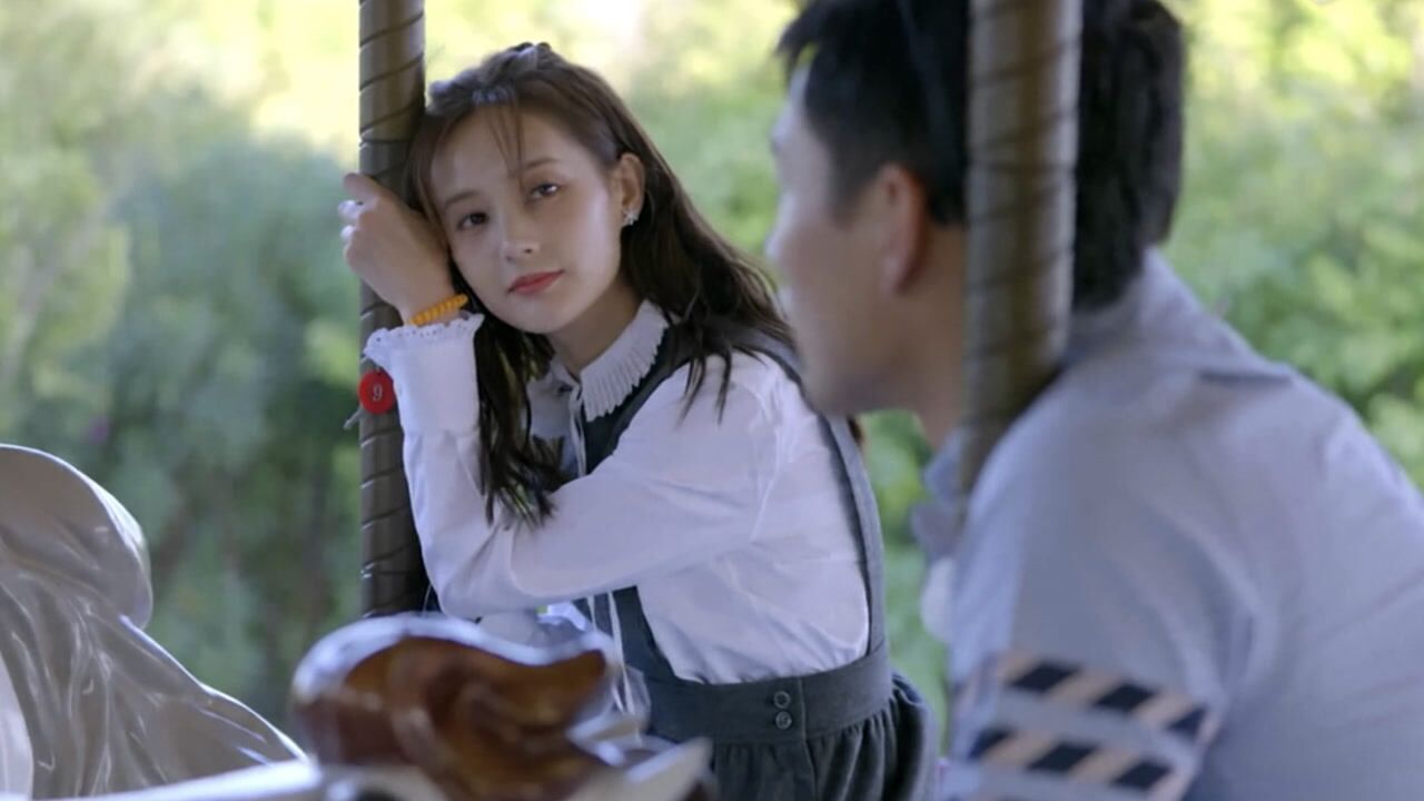 推荐2021-01-02期花絮:李一桐看王彦霖投篮一脸崇拜2021-01-02期花絮