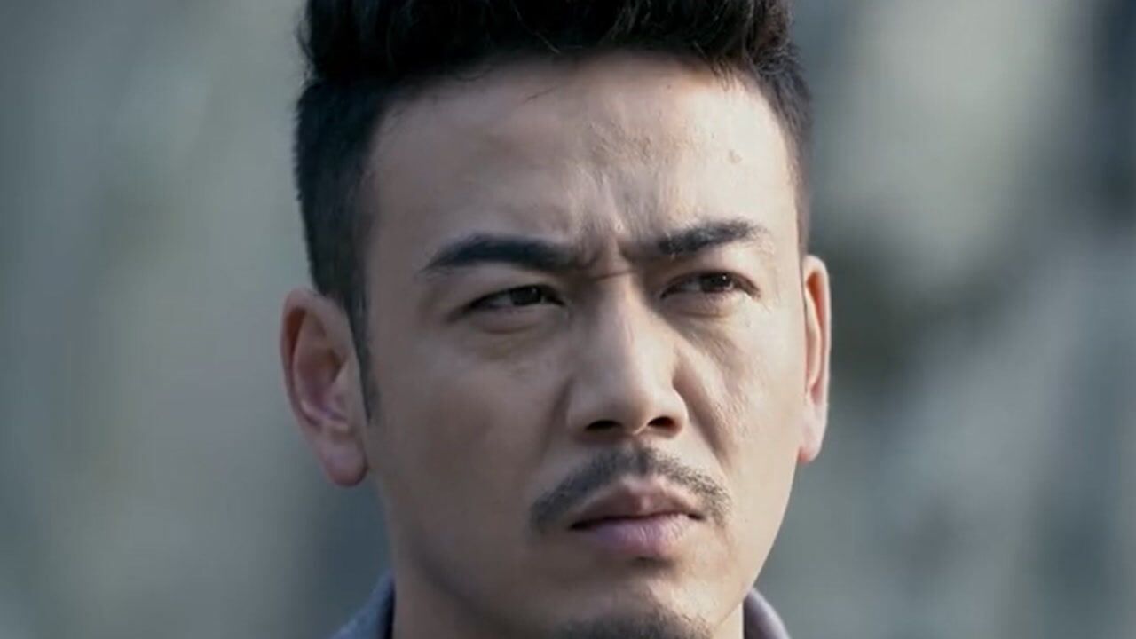 《潜伏在黎明之前》第18集03:战守安回想起刘义雄所做的一切,不知道孩怎么面对黄泉下的他_高清1080P在线观看平台_腾讯视频