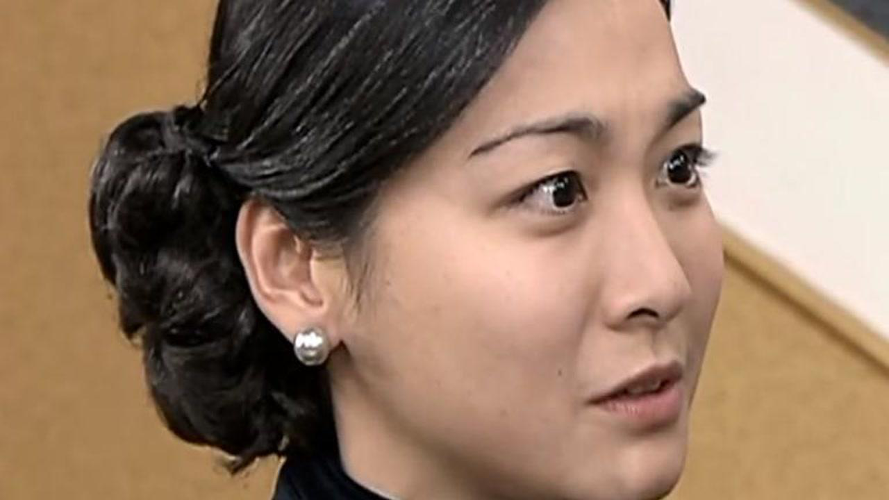 《又见阿郎》第44集03:玉凤撞见金鹏与飞豹通电话,怀疑金鹏指示飞豹去