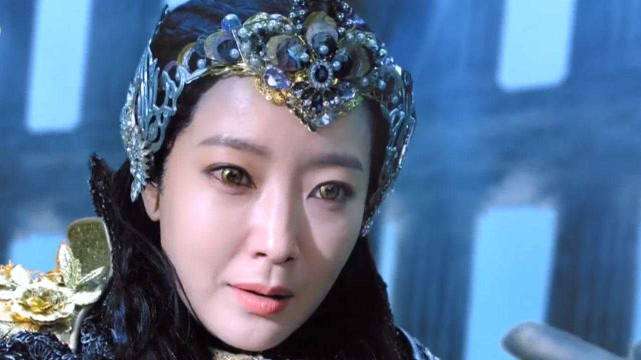 《幻城》第51集02:莲姬为保护樱空释,与自己身体里的渊祭同归于尽