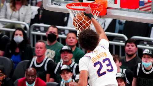 《NBA全场集锦》太阳vs雄鹿五佳球 约翰逊罚球线一步起跳隔扣塔克