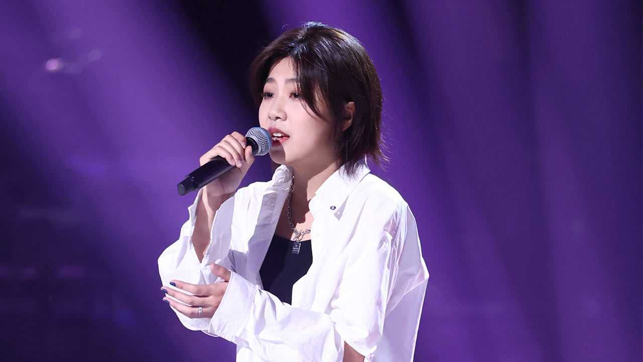 这一波是文艺复兴！复古妹妹烟嗓唱《出嫁》又甜又酷，单曲循环ing