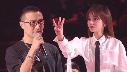 2021中国好声音黄霄云神模仿艺术游泳汪峰看懵猜不出来