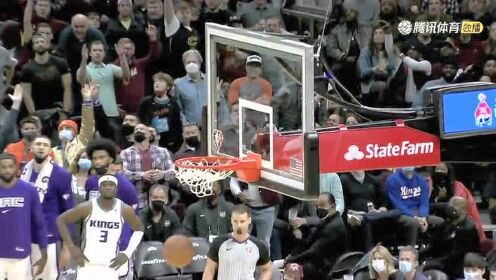 《NBA全场集锦》给对手浇盆冷水 卢比奥空位投进第二记三分