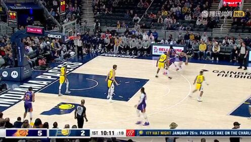 《NBA全场集锦》不愧号称“首节曼巴”  布克开场同一位置连进三分