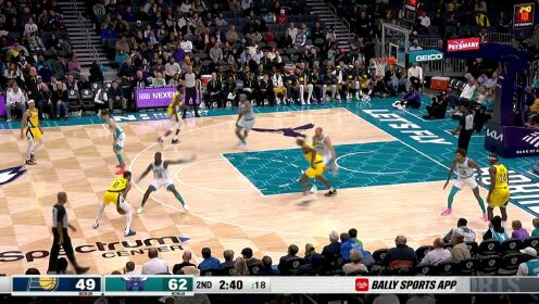 《NBA全场集锦》隔着两个人直接扣！特纳篮下吃饼暴力虐筐