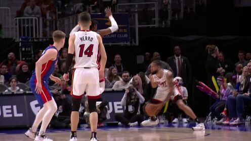 《NBA全场集锦》拒绝成为背景板！杜伦镇守篮下大帽想要扣篮的马丁