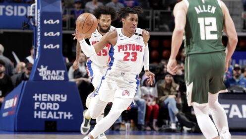 《NBA全场集锦》【球星】艾维vs雄鹿集锦 32+8+8准三双神勇发挥难救主