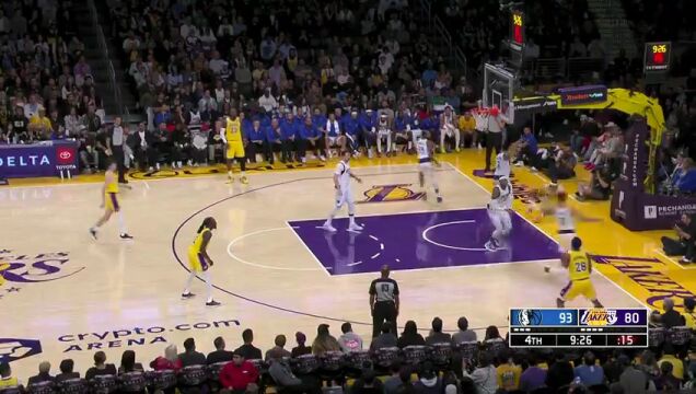 独行侠vs湖人第4节英文原声回放