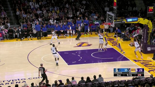 曾经兄弟间的默契 欧文抢断詹姆斯助攻约什格林反击打成