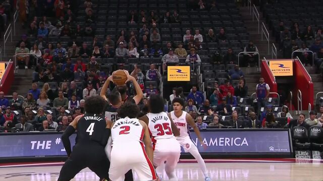 还没反应过来球就进了 亨德森高吊艾顿空接暴扣