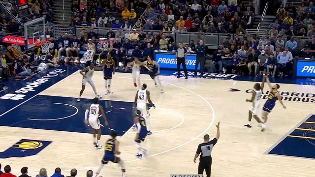 首节三分6投6中 库里手感火热难以抵挡