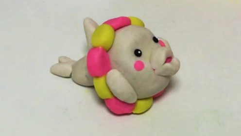 一起看看吧0:02:53简 介:儿童手工彩泥制作-可爱的小海豚