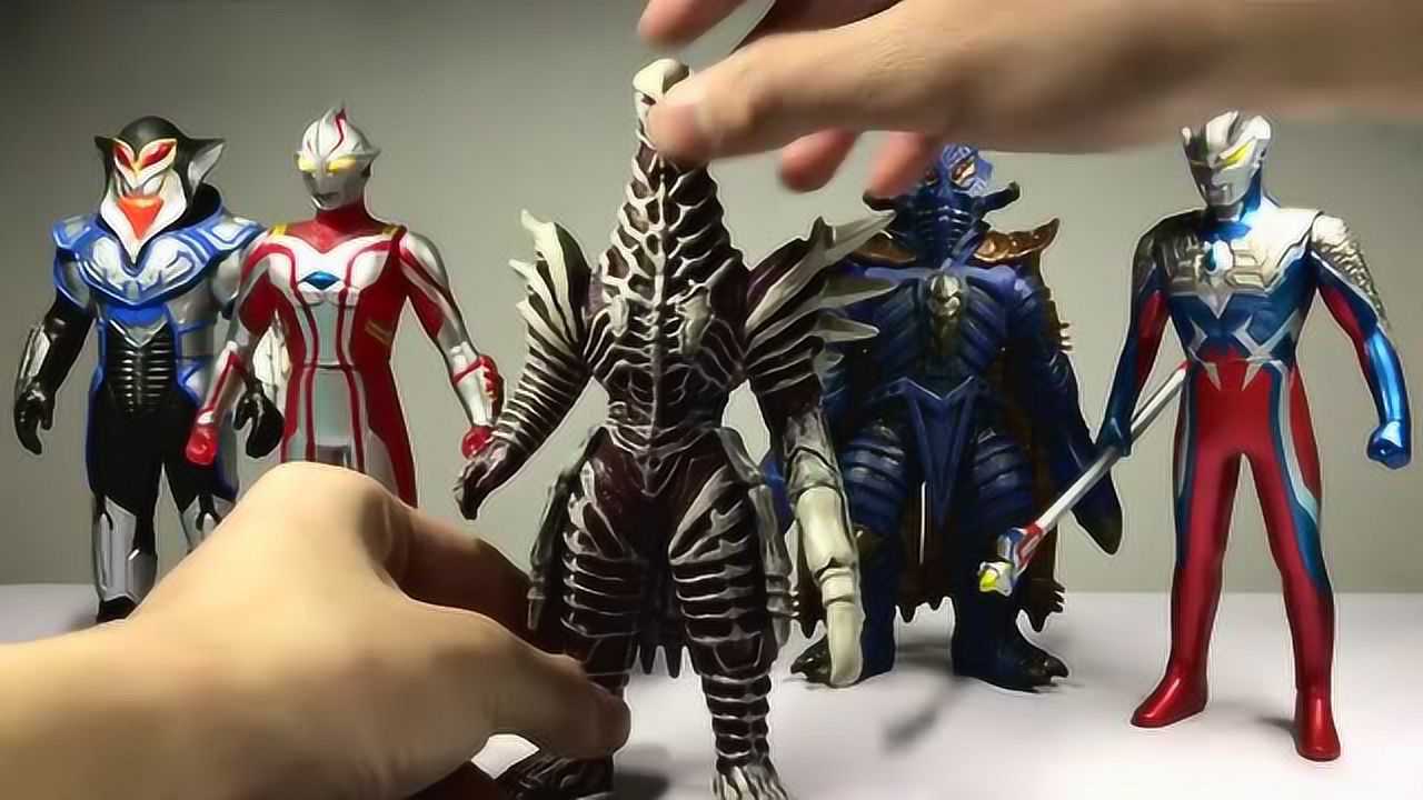 动漫菠萝上传赛罗奥特曼格斗怪兽限定软胶帝国星人帝斯雷姆