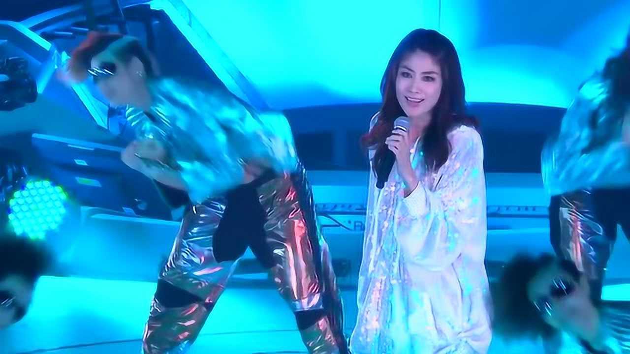 陈慧琳演唱会大日子花花宇宙失忆周末舞台耀眼歌好听
