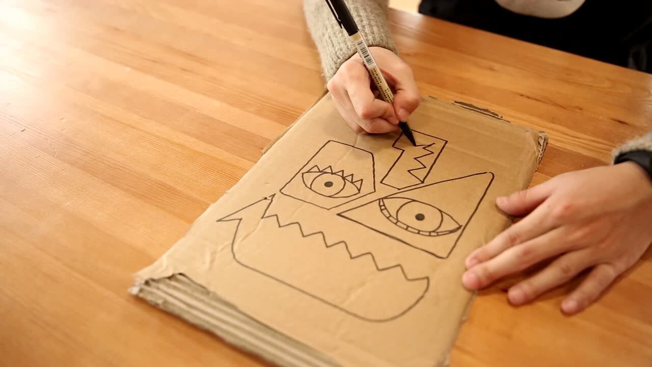 纸板箱大变身毕加索面具来了