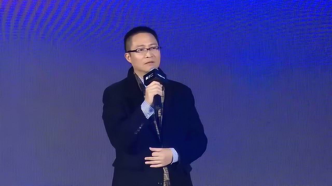 钢琴云学堂发布会珠江钢琴集团董事长李建宁发表讲话