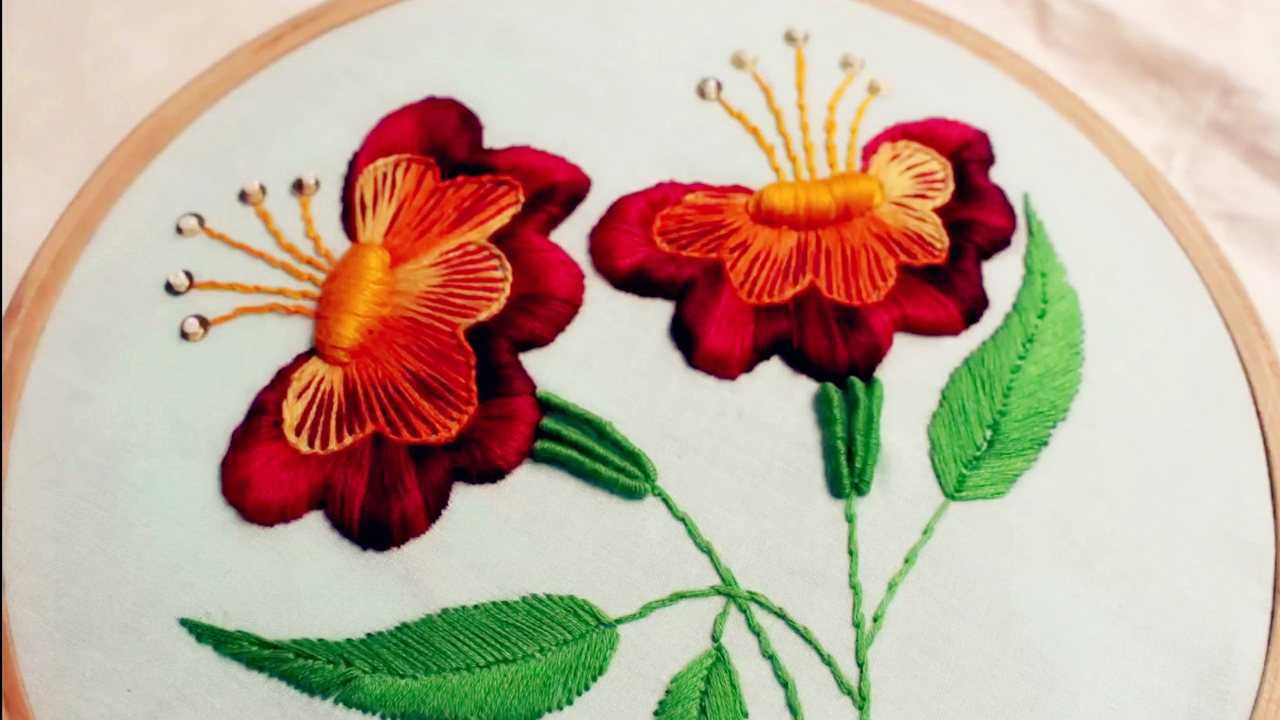 手工刺绣:缝制简单的蝴蝶花图案