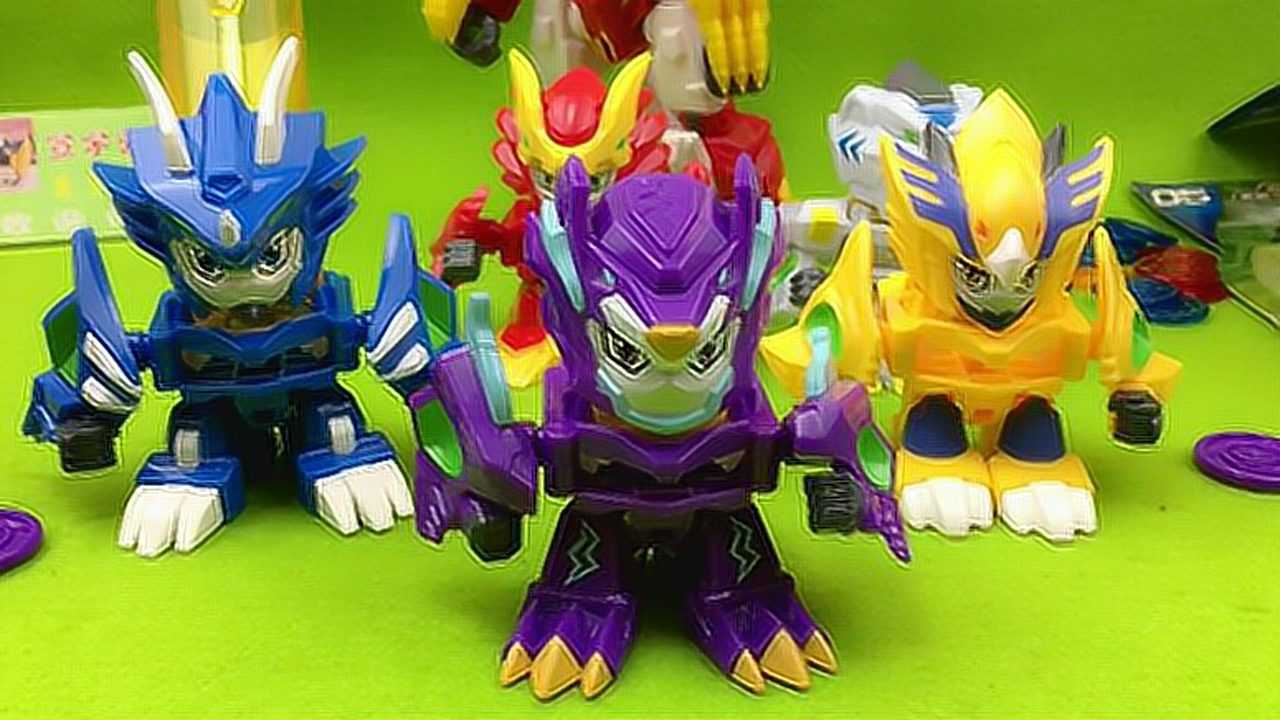 《玩具》宣宇爱玩亲子游戏 激战奇轮2烈焰神枪影狼弹射玩具拆箱_高清