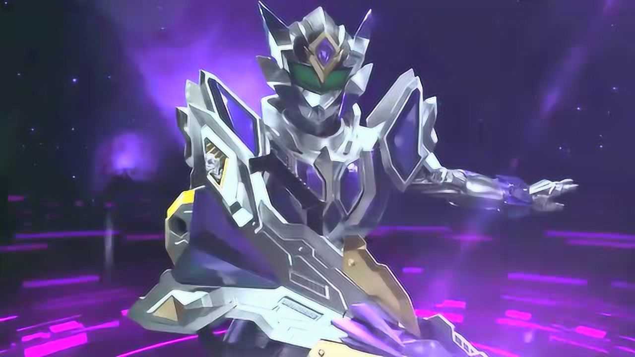 雷电型铠甲的攻击就是比较花哨双刃合璧灭绝一切敌人